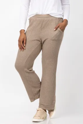 Dylan Weekend Pant in Light Olive